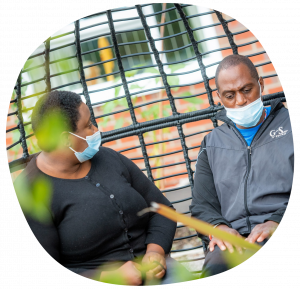 Customer with colleague during Covid