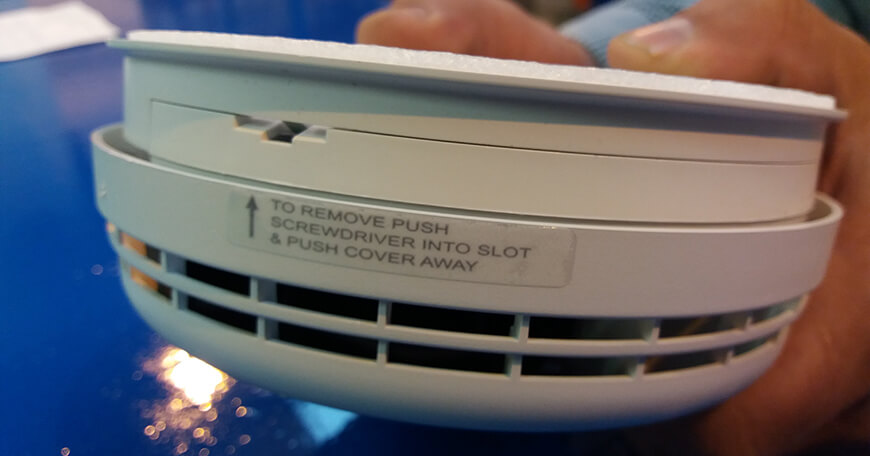 Image showing smoke alarm removal of cover