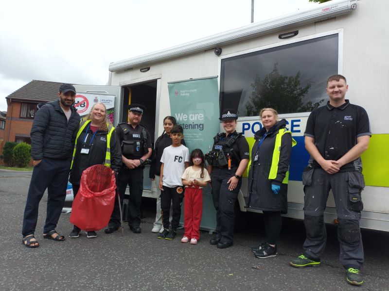 Customers, colleagues and Lancashire Police at the Glenfield Community Clean-Up